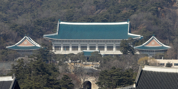 SEOUL, SOUTH KOREA - MARCH 10: The presidential Blue House is seen on March 10, 2017 in Seoul, South Korea. The Constitutional Court of South Korea upheld the impeachment of President Park Geun-hye on March 10, 2017. Park will be permanently removed from the South Korean office and the nation will need to hold a presidential election within 60 days. Park had been impeached by parliament in December for allegedly letting her confidante Choi Soon-sil involved in state affairs and colluded to take