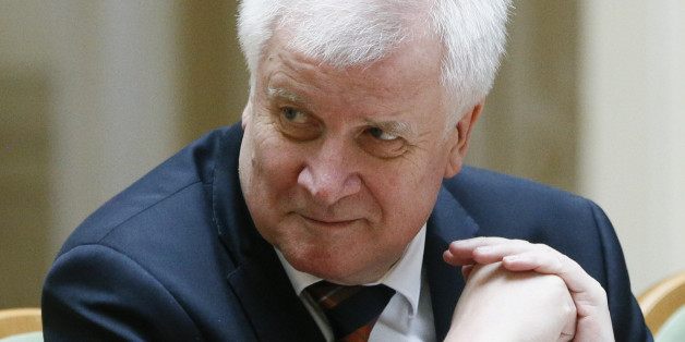 CSU-Chef Horst Seehofer beweist Sinn für schwarzen Humor