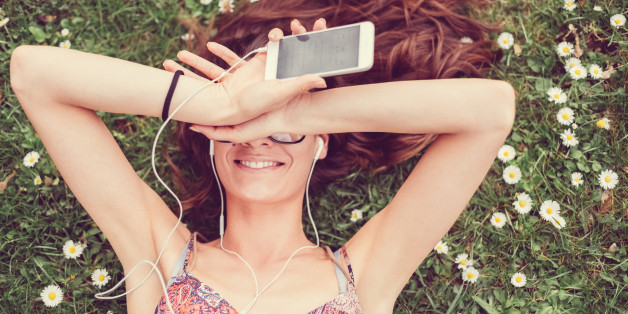 Kaum jemand kennt ihn: Mit diesem einfachen Trick wird die Musik an eurem iPhone lauter