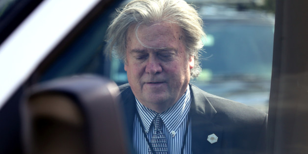 EIL: Medienberichte: US-Präsident Trump feuert seinen Chefstrategen Bannon