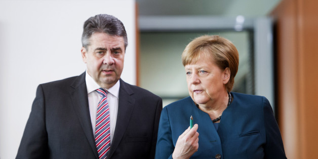 SPD-Außenminister Gabriel wirft Kanzlerin Merkel bei Rüstungspolitik "Kniefall" vor Donald Trump vor