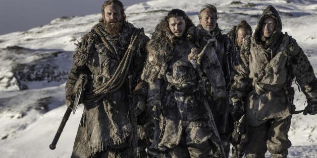 Jon Schnee (Kit Harington, Mitte) wagt sich erneut hinter die Mauer