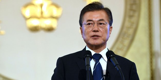 SEOUL, SOUTH KOREA - AUGUST 17: South Korean President Moon Jae-in speaks during a press conference marking his first 100 days in office at the presidential blue house on August 17, 2017 in Seoul, South Korea. (Photo by Jung Yeon-Je-Pool/Getty Images)