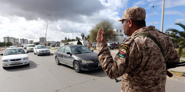 Un soldat libyen dans un checkpoint à Tripoli - Photo d'archive