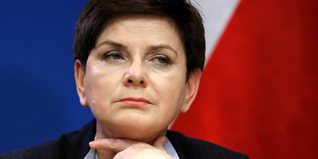 Polens Premierministerin greift Frankreichs Präsident in einem beispiellosen Tweet an