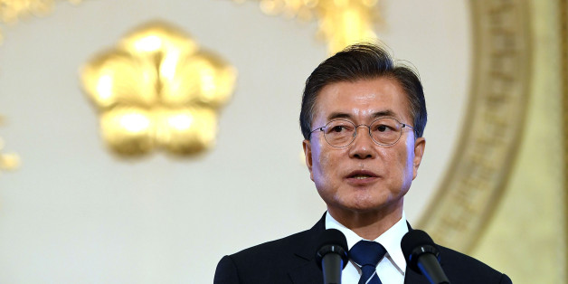 SEOUL, SOUTH KOREA - AUGUST 17: South Korean President Moon Jae-in speaks during a press conference marking his first 100 days in office at the presidential blue house on August 17, 2017 in Seoul, South Korea. (Photo by Jung Yeon-Je-Pool/Getty Images)
