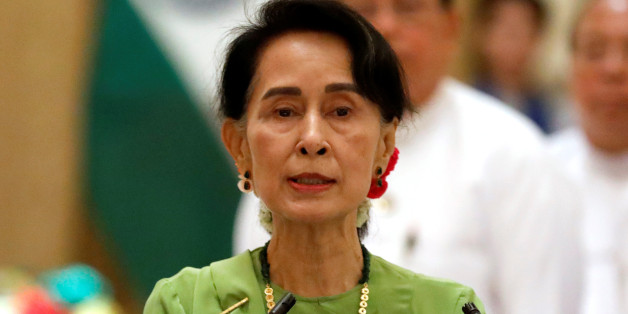 Myanmar State Counselor Aung San Suu Kyi talks during a news conference with India's Prime Minister Narendra Modi in Naypyitaw, Myanmar September 6, 2017. REUTERS/Soe Zeya Tun