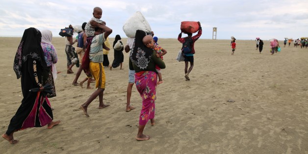 SHAH PORI ISLAND, TEKNAFF, BANGLADESH - SEPTEMBER 10 : Rohingya Muslims, fled from ongoing military operations in Myanmars Rakhine state, fled Bangladesh by boat over sea in Shah pori island, Teknaff, Bangladesh on September 10, 2017. (Photo by Zakir Hossain Chowdhury/Anadolu Agency/Getty Images)