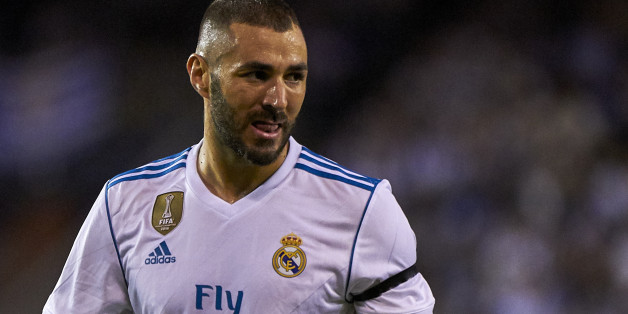 LA CORUNA, SPAIN - AUGUST 20: Karim Benzema of Real Madrid reacts during the La Liga match between Deportivo La Coruna and Real Madrid at Riazor Stadium on August 20, 2017 in La Coruna, Spain. (Photo by fotopress/Getty Images)