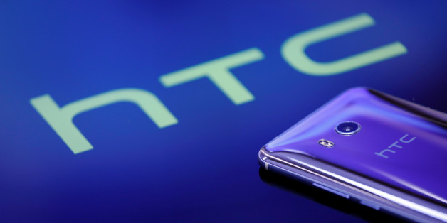 A HTC "U11" smartphone is displayed in this illustration photo taken August 1, 2017. REUTERS/Tyrone Siu/Illustration