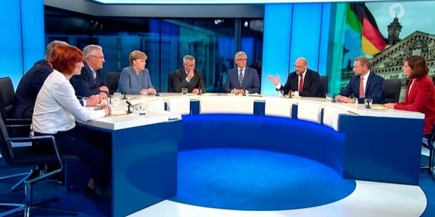 Es ging los mit AfD-Politiker Jörg Meuthen, der leugnete, seine Partei vertrete rassistische Positionen. Dann sagte er, er sehe in manchen deutschen Fußgängerzonen keine Deutschen mehr.