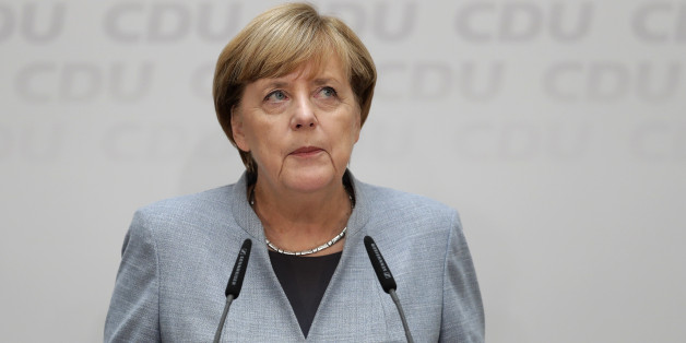 Kanzlerin und CDU-Chefin Angela Merkel übernimmt die Verantwortung für den Zwiespalt im Land - will aber die Fehler ihrer Partei nicht sehen