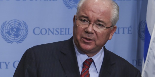 NEW YORK, USA - FEBRUARY 16: U.N. Security Council President Rafael Dario Ramirez Carreno speaks during a press conference after a United Nations General Assembly (UNGA) meeting in New York on February 16, 2016. (Photo by Bilgin S. Sasmaz/Anadolu Agency/Getty Images)