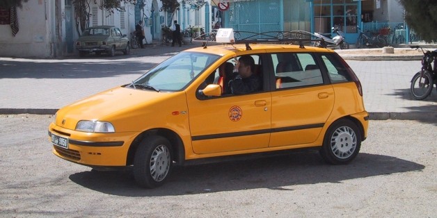 (GERMANY OUT) Taxi in der tunesischen Inselhauptstadt Houmt Souk Taxi; Tunesien . (Photo by Heuser/ullstein bild via Getty Images)