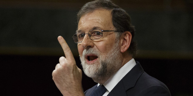 MADRID, SPAIN - OCTOBER 11: Spanish Prime Minister Mariano Rajoy speaks at the Spanish Parliament following the Catalonian independence vote on October 11, 2017 in Madrid, Spain. Mr Rajoy has asked Catalan leader Carles Puigdemont to confirm whether or not he has declared independence. (Photo by Pablo Blazquez Dominguez/Getty Images)