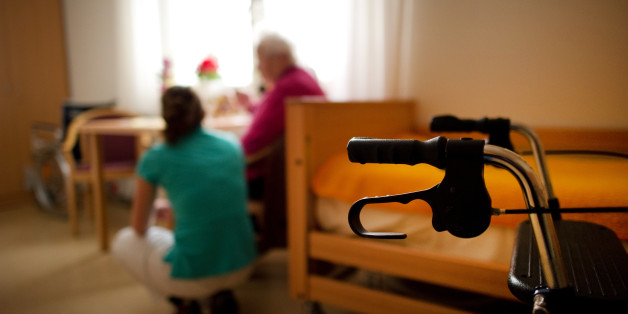 Deutschlands Pflegesystem fehlt es an Geld, Arbeitskräften – und Ideen, die in Skandinavien schon lange umgesetzt werden