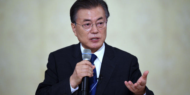 South Korean President Moon Jae-In speaks during a press conference marking his first 100 days in office at the presidential house in Seoul on August 17, 2017. REUTERS/JUNG Yeon-Je/Pool