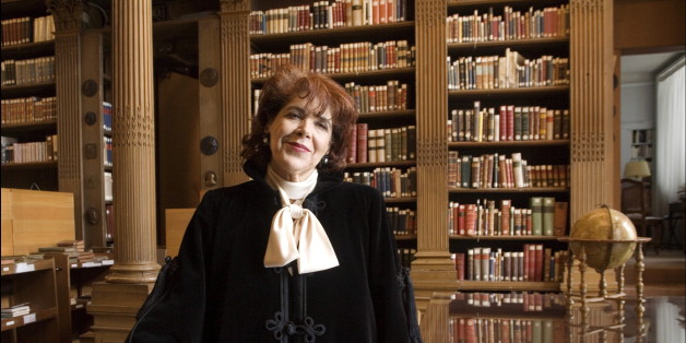 FRANCE - JUNE 22: Algerian writer Assia Djebar received at the French Academy in Paris, France on June 22nd , 2006. (Photo by Raphael GAILLARDE/Gamma-Rapho via Getty Images)