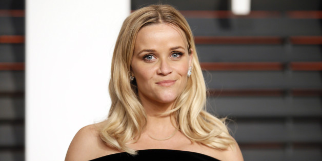 Actress Reese Witherspoon arrives at the 2015 Vanity Fair Oscar Party in Beverly Hills, California February 22, 2015. REUTERS/Danny Moloshok (UNITED STATES - Tags:ENTERTAINMENT) (VANITYFAIR-ARRIVALS)