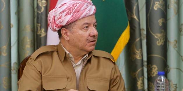 SULAYMANIYAH, IRAQ - OCTOBER 15: Kurdish Regional Government (KRG) President Masoud Barzani and President of Iraq Fuad Masum (not seen) meet with Patriotic Union of Kurdistan (PUK) party and Kurdistan Democratic Party (KDP) politburo members at a hotel in Dokan district of Suleymaniyah in Iraq on October 15, 2017. (Photo by Feriq Ferec/Anadolu Agency/Getty Images)