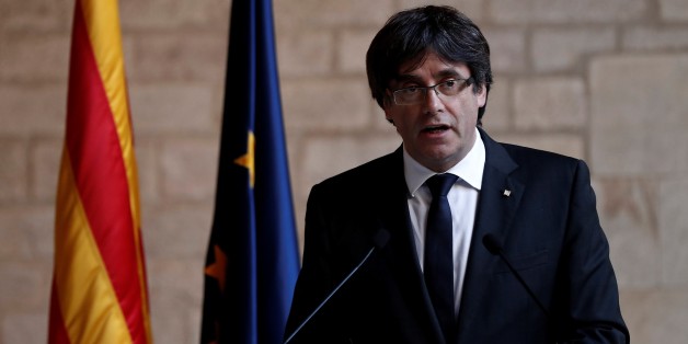 BARCELONA, SPAIN - OCTOBER 26 : Catalan regional President Carles Puigdemont speaks during a press conference at Palau de la Generalitat in Barcelona, northeastern Spain on October 26, 2017. (Photo by Burak Akbulut/Anadolu Agency/Getty Images)