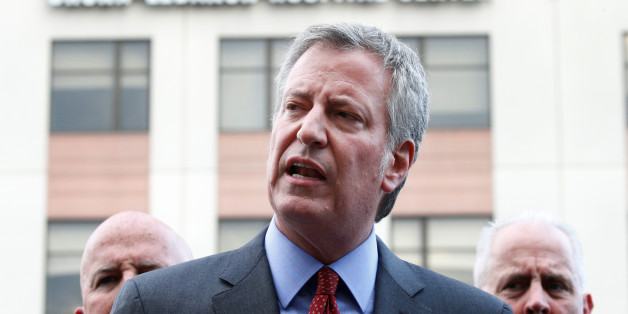 New York City Mayor Bill de Blasio speaks outside Bronx-Lebanon Hospital, after an incident in which a gunman fired shots inside the hospital in New York City, U.S. June 30, 2017. REUTERS/Brendan McDermid