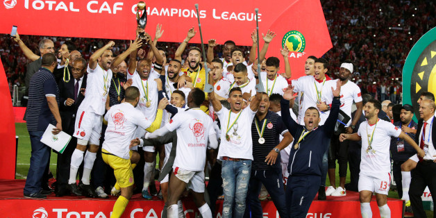 Soccer Football - CAF Champions League - Final - Wydad Casablanca vs Al Ahly Egypt at Mohammed V Stadium, Casablanca, Morocco - November 4, 2017 Wydad Casablanca celebrates winning the CAF Champions League Final. REUTERS/Youssef Boudlal