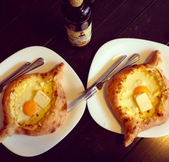 acharuli khachapuri specialty of georgia
