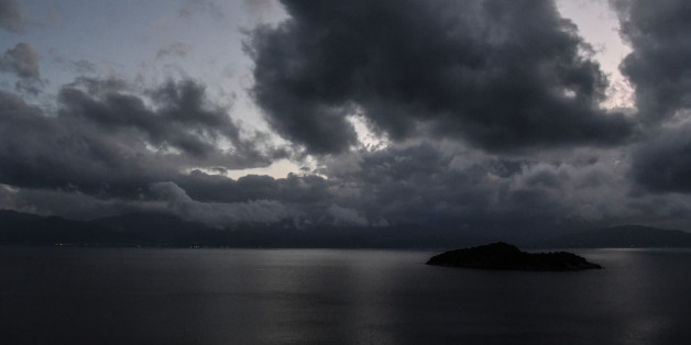 Stormy and rainy weather approaching Prasoudi near Agios Spyridon. The barometric low weatherfront Daedalos approaching Greece with cold, stormy and rainy Weather. In Central Greece on October 23, 2017. (Photo by Wassilios Aswestopoulos/NurPhoto via Getty Images)