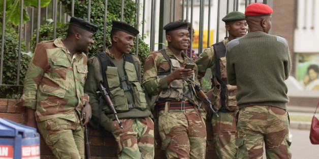 Soldiers are seen on the street in central Harare, Zimbabwe, November 16, 2017. REUTERS/Philimon Bulawayo