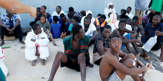 Migrants arrive at a naval base after they were rescued by Libyan coastal guards in Tripoli, Libya November 6, 2017. REUTERS/Ahmed Jadallah