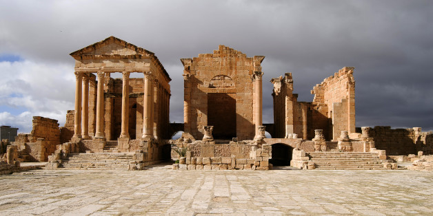 Roman ruins into the archeological site of Sbeitla, Tunisia.