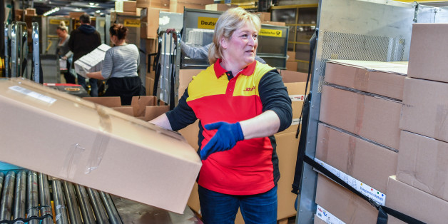 Innenminister erklärt: Hinter Paketbombe in Potsdam steckt Millionenerpressung gegen DHL