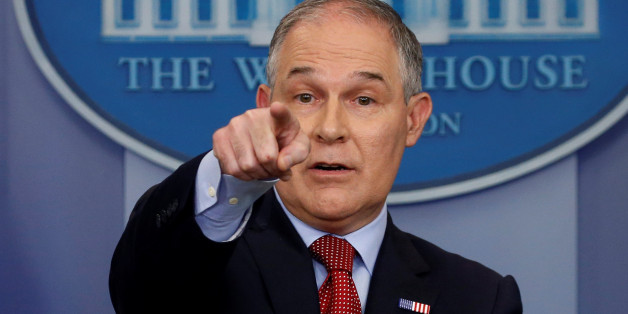 L'administrateur de l'Agence américaine de protection de l'environnement (EPA), Scott Pruitt, lors d'une conférence de presse à la Maison Blanche à Washington, le 2 juin 2017.