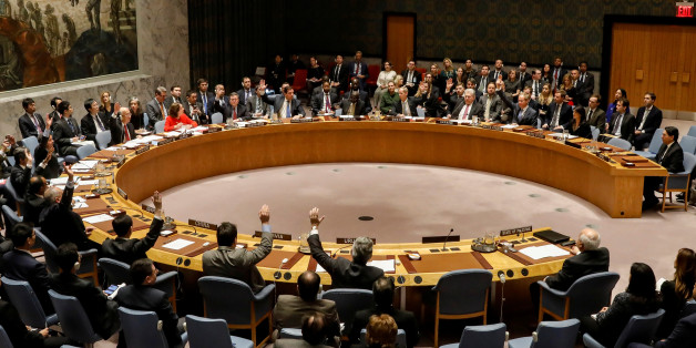 Members of the United Nations Security Council vote on an Egyptian-drafted resolution regarding recent decisions concerning the status of Jerusalem, during a meeting on the situation in the Middle East, including Palestine, at U.N. Headquarters in New York City, New York, U.S., December 18, 2017. REUTERS/Brendan McDermid