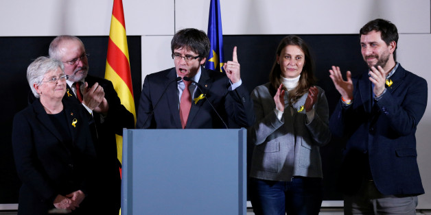 Carles Puigdemont, the dismissed President of Catalonia, arrives to speak after watching the results of Catalonia's regional election in Brussels, Belgium, December 21, 2017. REUTERS/Francois Lenoir