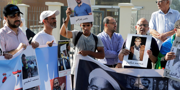 Relatives of the leaders of Morocco's Hirak protest movement shout slogan outside the court in Casablanca, Morocco September 12, 2017. REUTERS/Youssef Boudlal