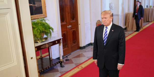 US President Donald Trump arrives to speak during the Public Safety Medal of Valor Awards Ceremony in the East Room of the White House on February 20, 2018 in Washington, DC.
/ AFP PHOTO / Mandel NGAN (Photo credit should read MANDEL NGAN/AFP/Getty Images)