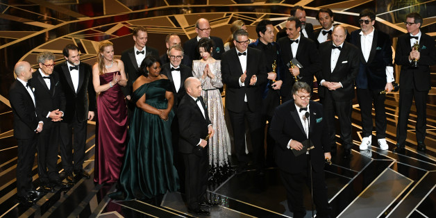HOLLYWOOD, CA - MARCH 04: Producer J. Miles Dale (L), director Guillermo del Toro (at microphone) and cast/crew accept Best Picture for 'The Shape of Water' onstage during the 90th Annual Academy Awards at the Dolby Theatre at Hollywood & Highland Center on March 4, 2018 in Hollywood, California. (Photo by Kevin Winter/Getty Images)