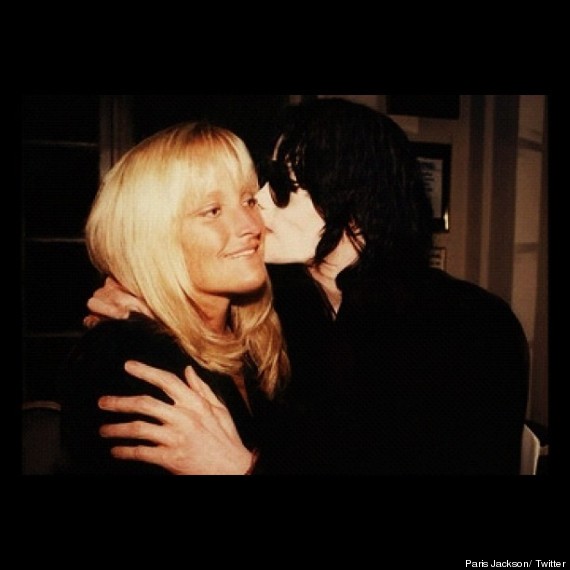 Michael Jackson, Paris Tweets Picture Of Father Kissing ...