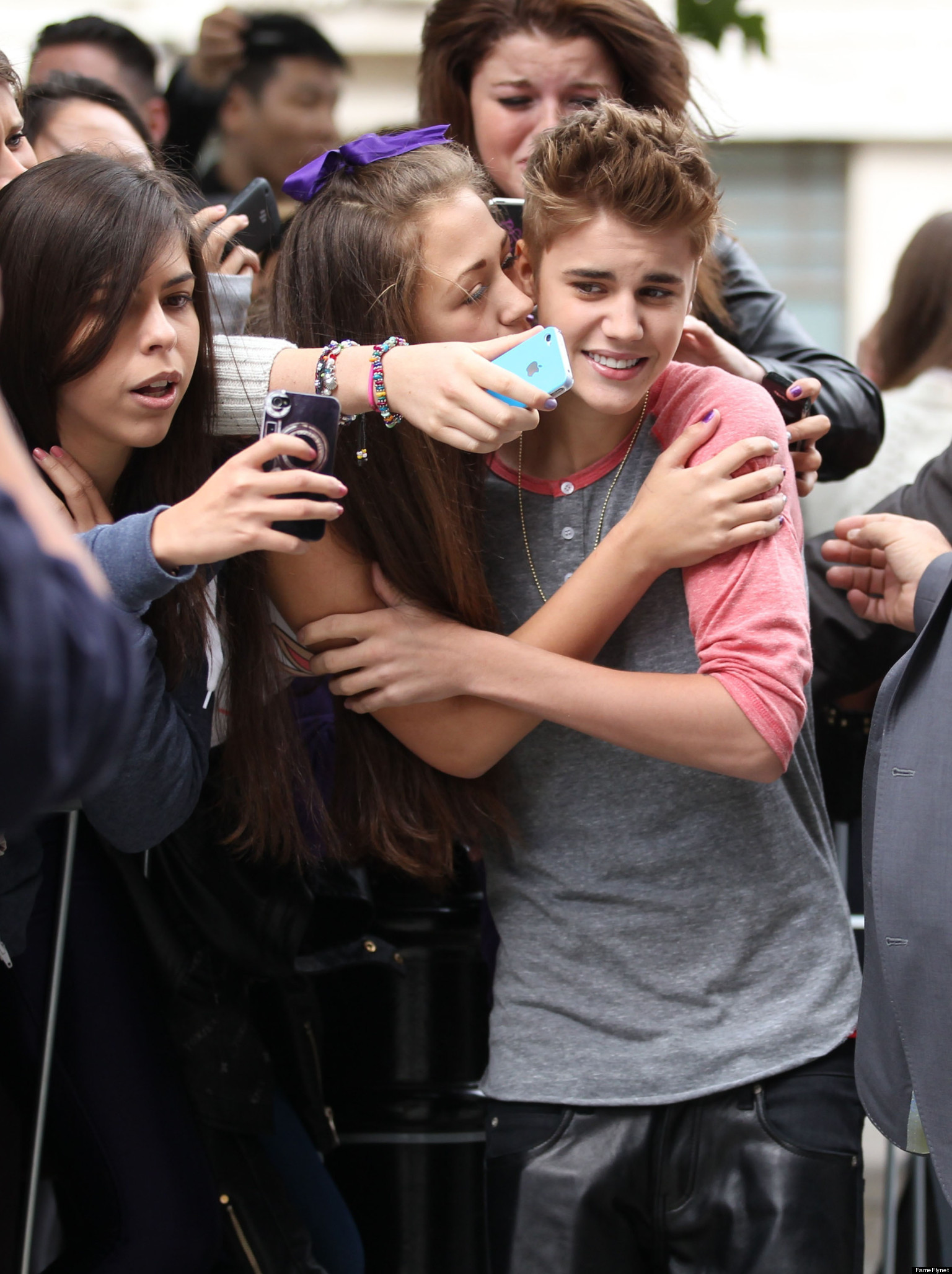 Justin Bieber Gets Unwanted Smooch From Zealous Fan (PHOTO) | HuffPost1536 x 2055