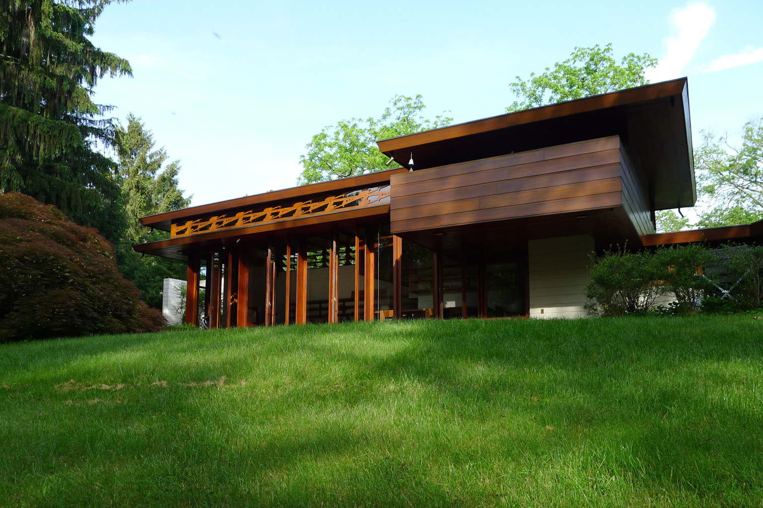 The Bachman WIlson House And 12 Other Frank Lloyd Wright Homes On The ...