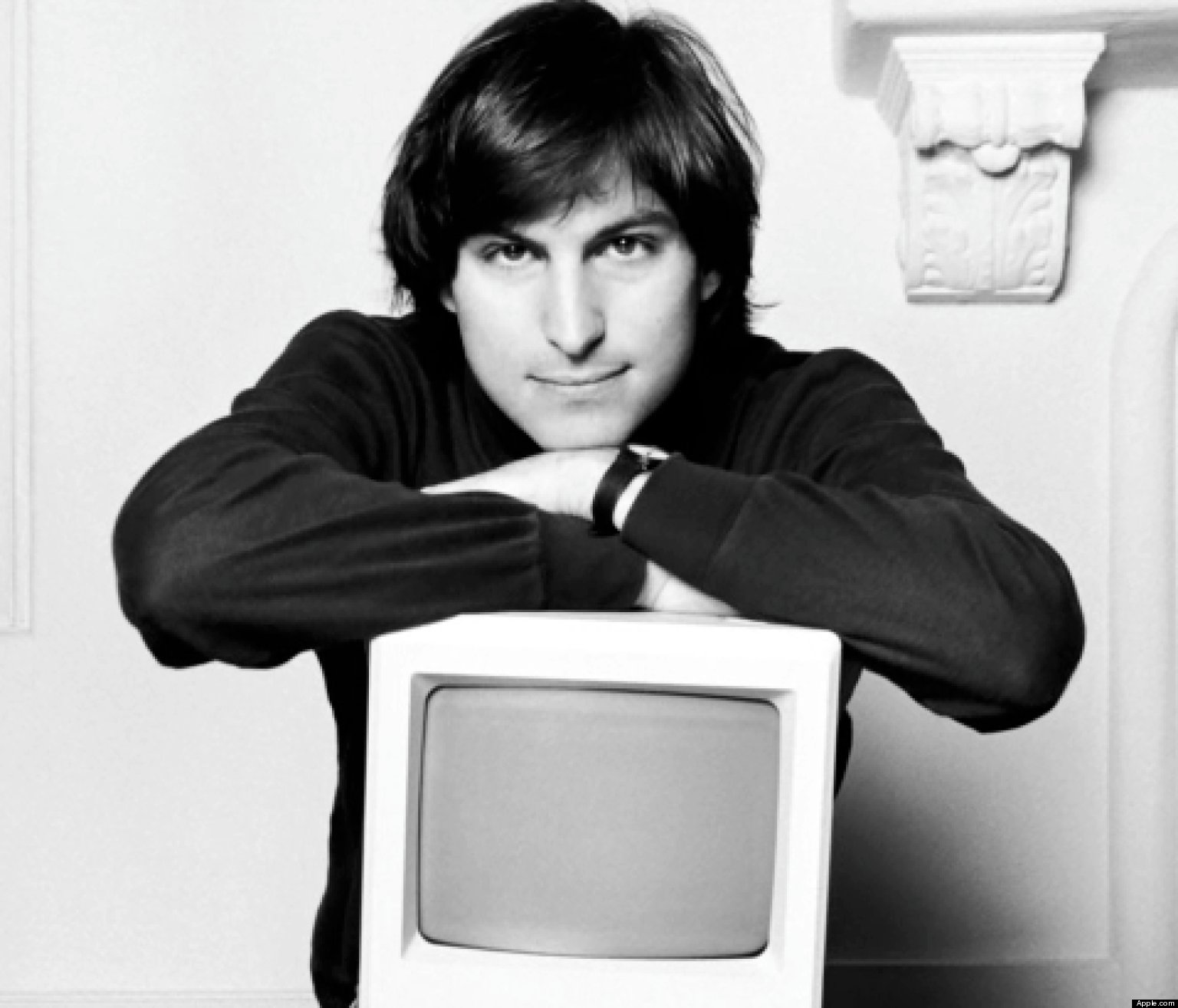 Steve Jobs' Death Remembered By Apple CEO Tim Cook One Year Later: 'He ...