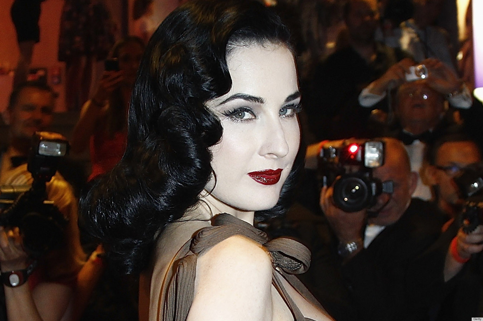 Dita Von Teese: You Have To Pluck Your Nipple Hairs Before A Date ...