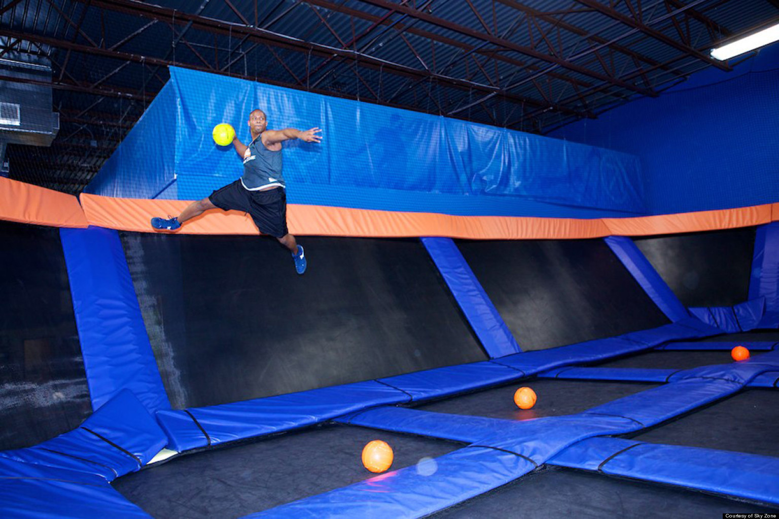 Ultimate Trampoline Dodgeball Has Its First National Tournament In Los