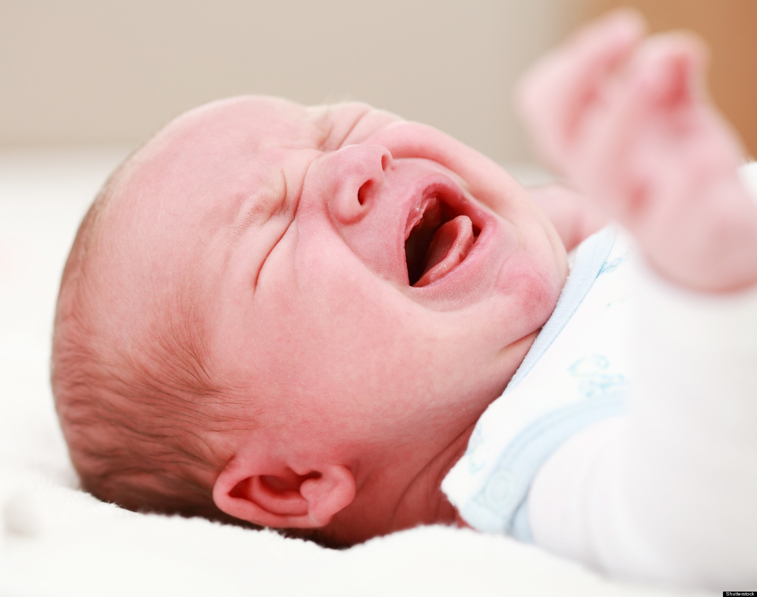 what-to-do-when-your-baby-cries-for-no-reason