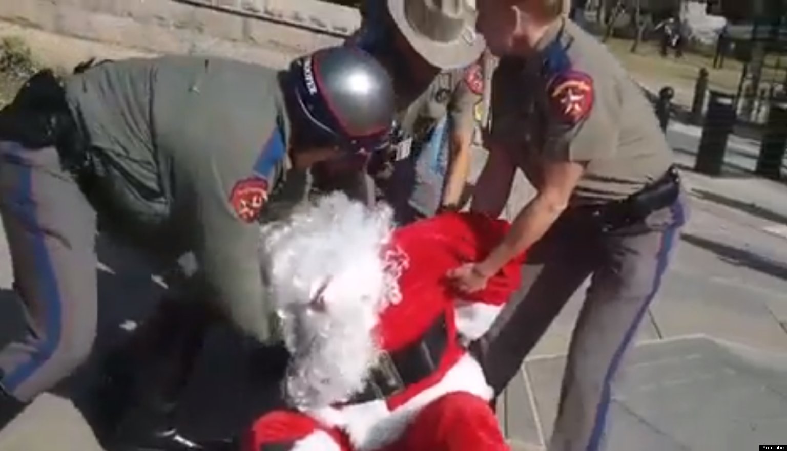 Santa Arrested In Austin For Drawing On Sidewalk With Chalk (VIDEO