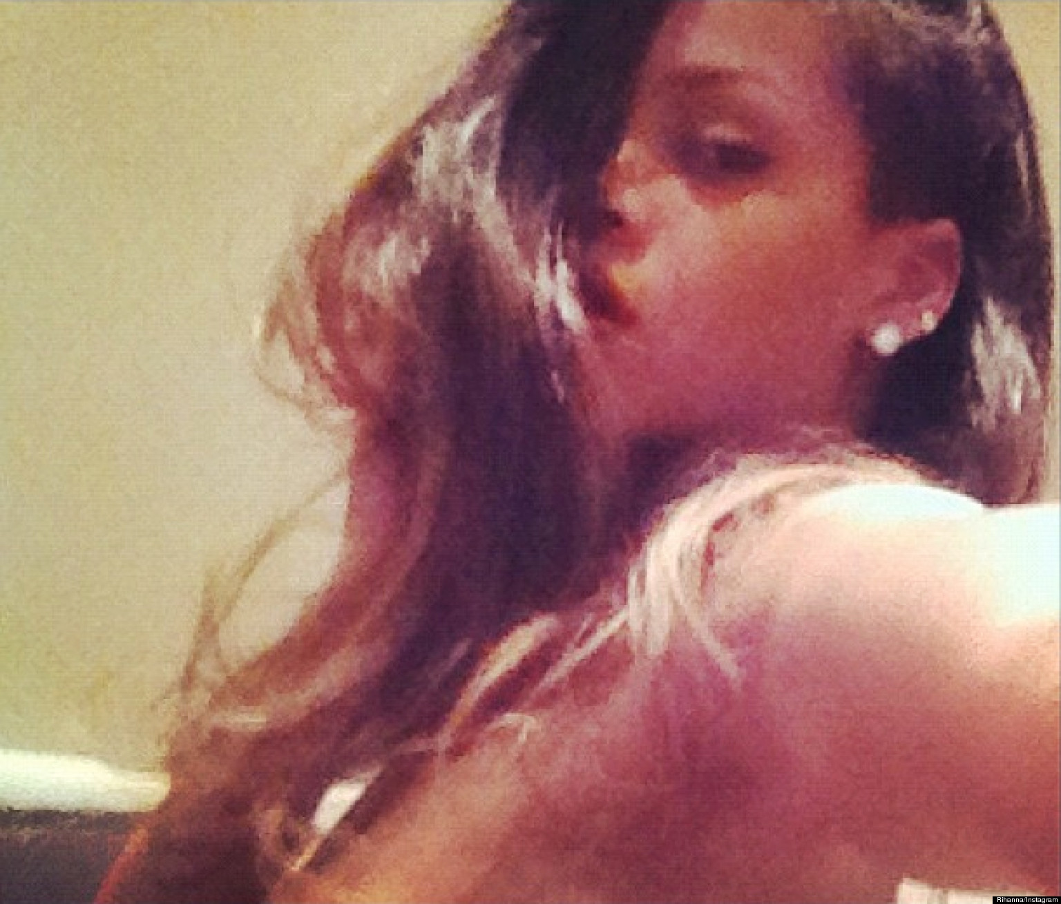 naked instagram selfies Rihanna