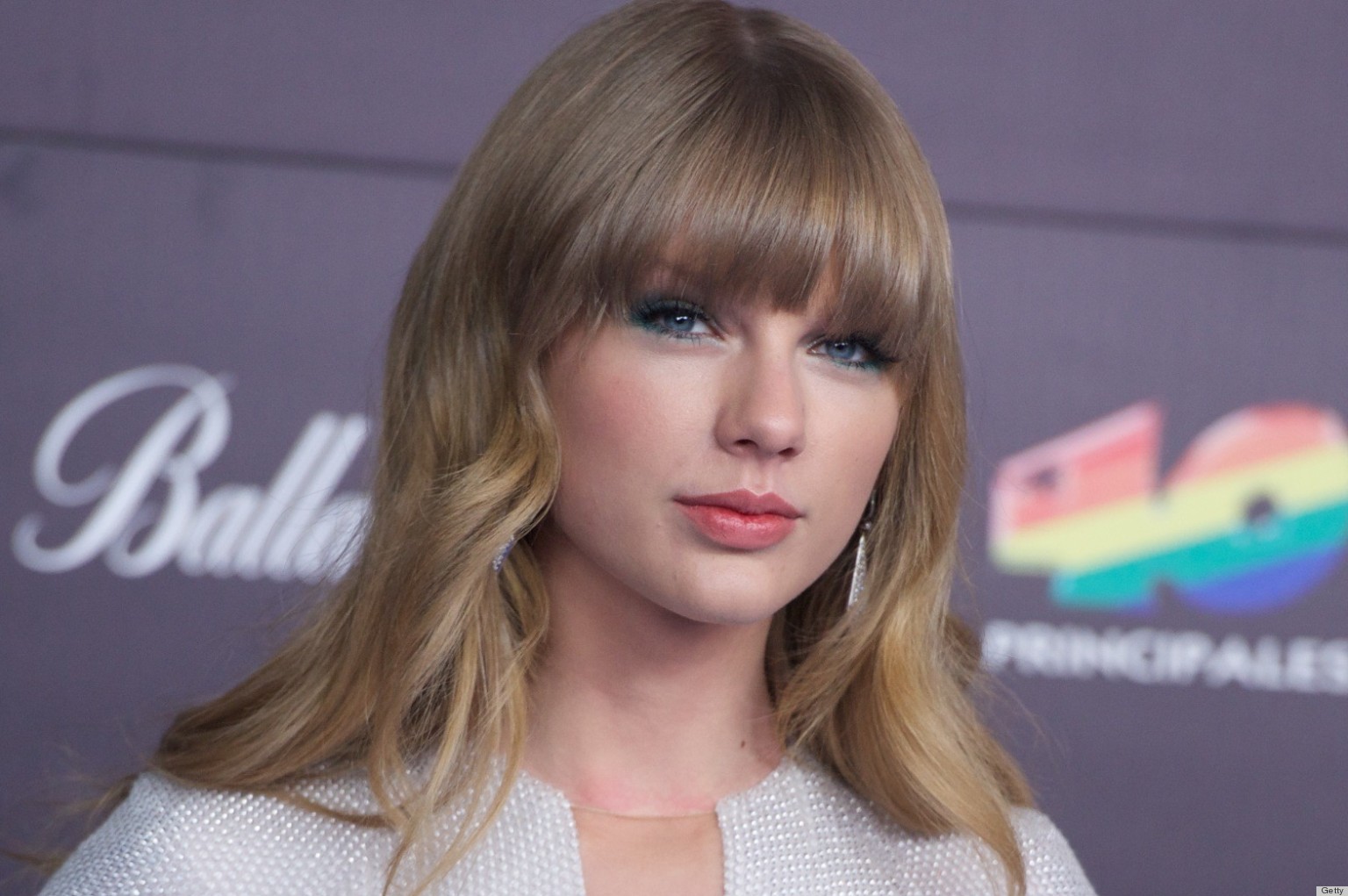 Taylor Swift's Cleavage Is A More Familiar Sight