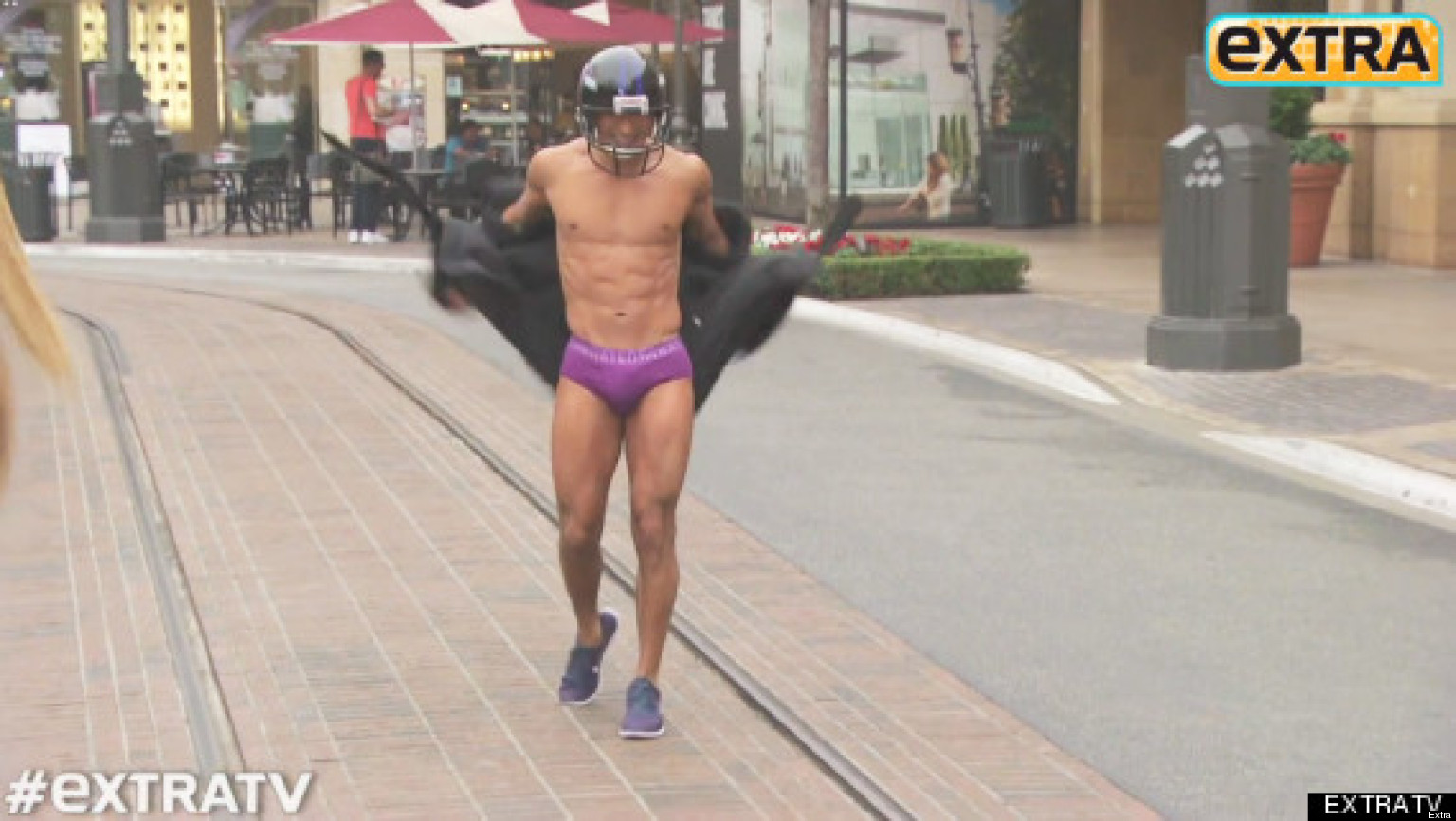 Mario Lopez's Underwear Run: 'X Factor' Host Streaks After 